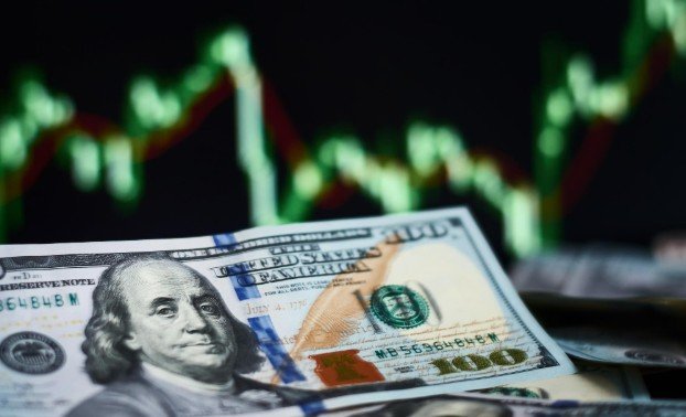 Why Investors Use DCA