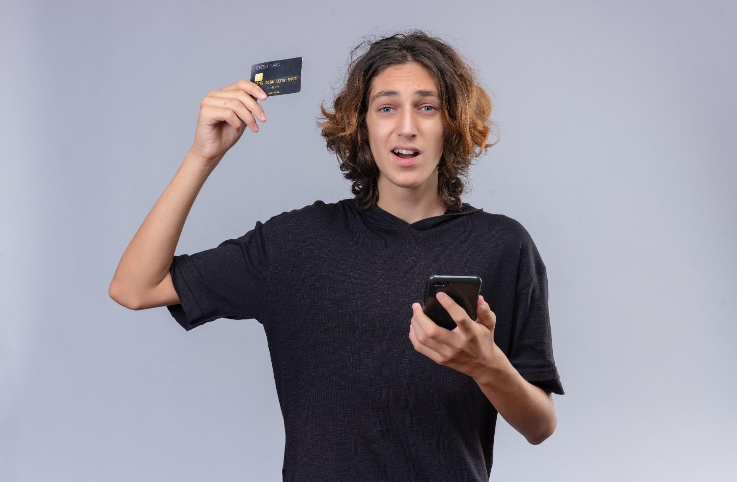 Debit or Credit Card for Teenagers: Which Is the Better Choice?